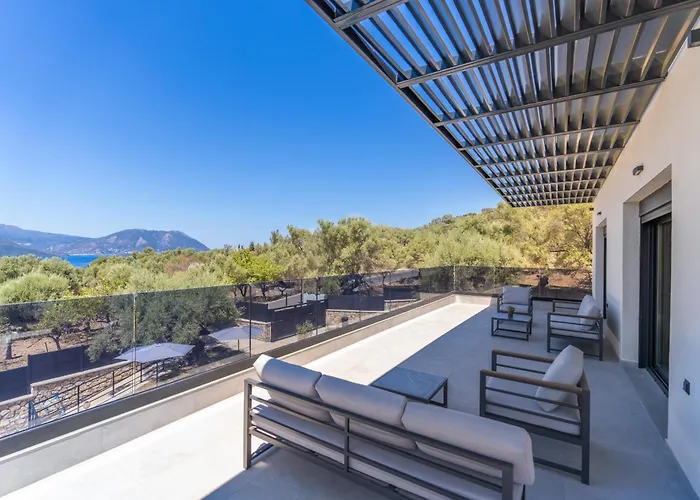 Nadine Villa Spartokhórion